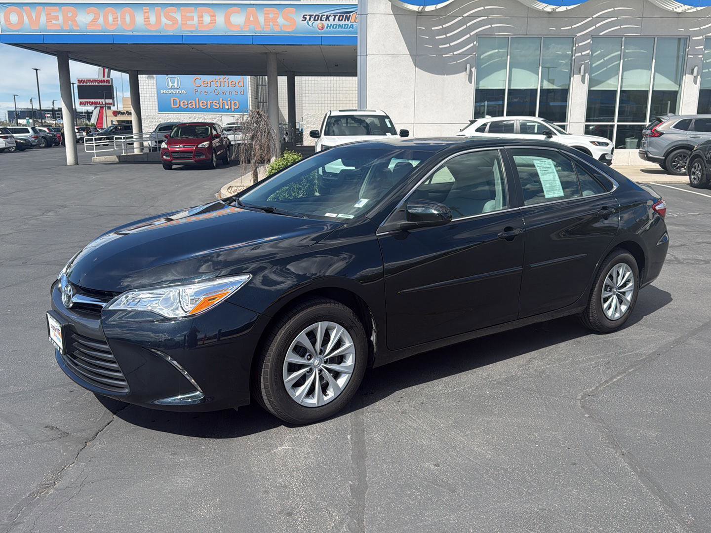 Used 2017 Toyota Camry LE w/ Protection Package (Q2) image 2
