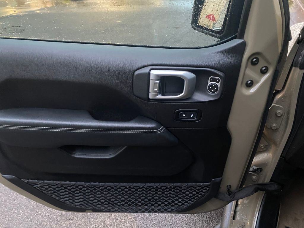 Used 2020 Jeep Gladiator Rubicon image 31