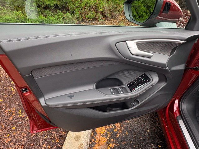Used 2015 Toyota Sienna XLE Premium FWD image 18
