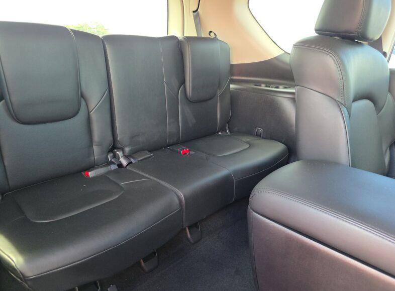 Used 2023 Nissan Armada SL w/ Captain's Chairs Package RWD image 14