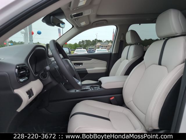 New 2026 Honda Pilot Touring image 13