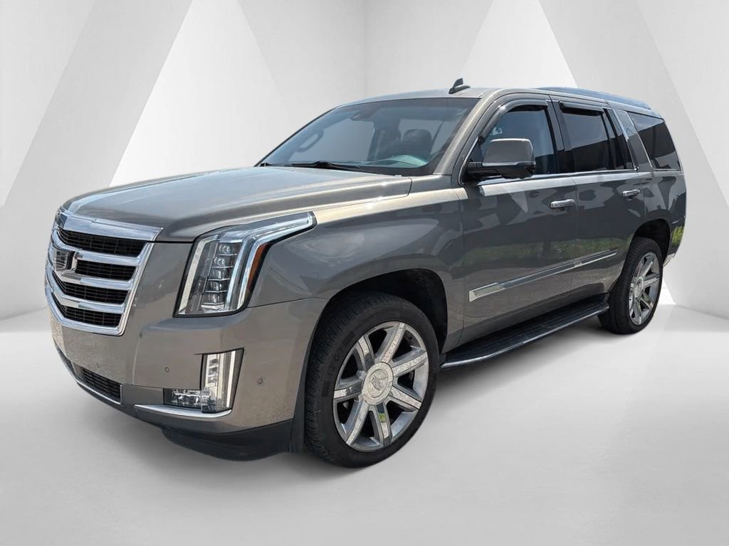 Used 2018 Cadillac Escalade Premium Luxury image 3