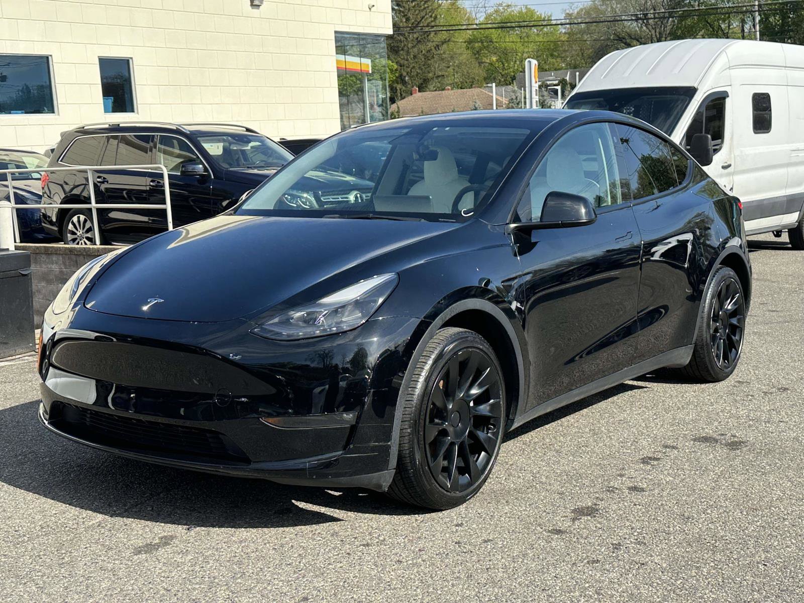 Used 2023 Tesla Model Y Long Range AWD/4WD image 7