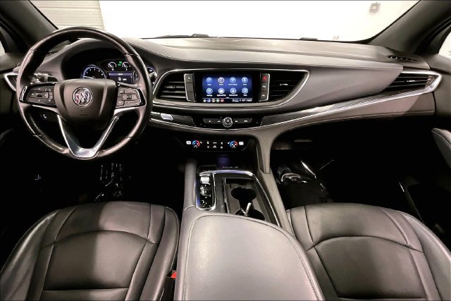 Used 2023 Buick Enclave Essence FWD image 17