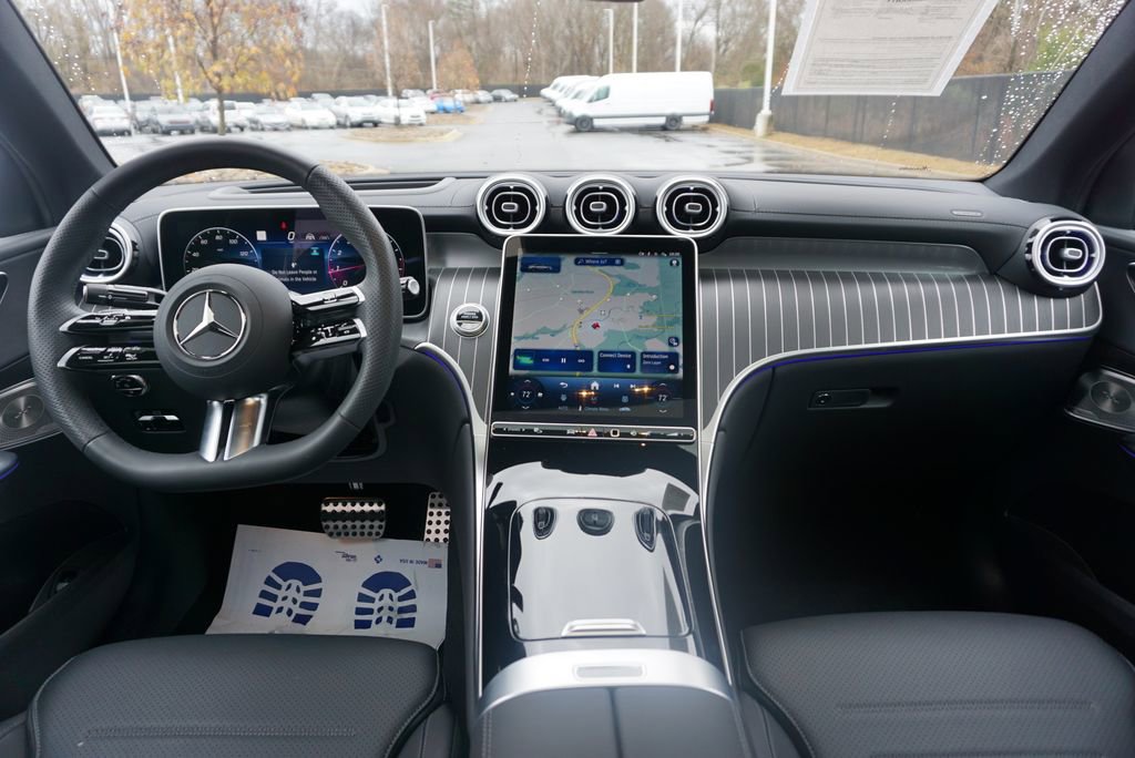 Certified 2025 Mercedes-Benz GLC 300 4MATIC image 17