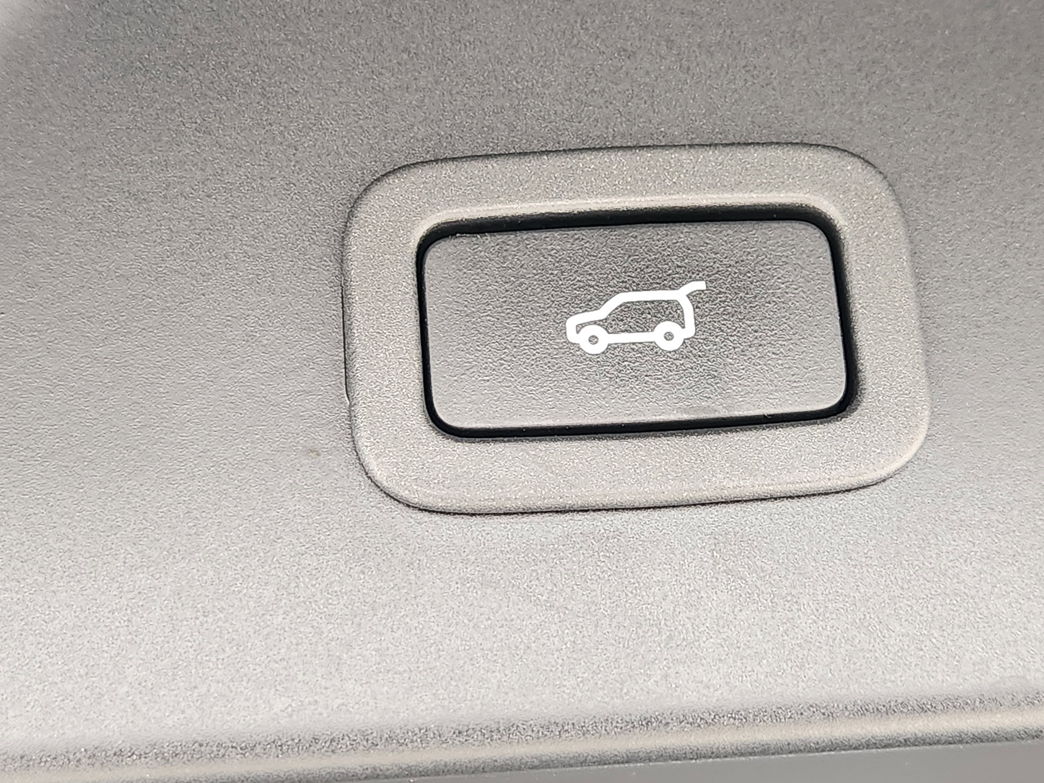 Used 2017 Land Rover Range Rover Long Wheelbase Supercharged image 33