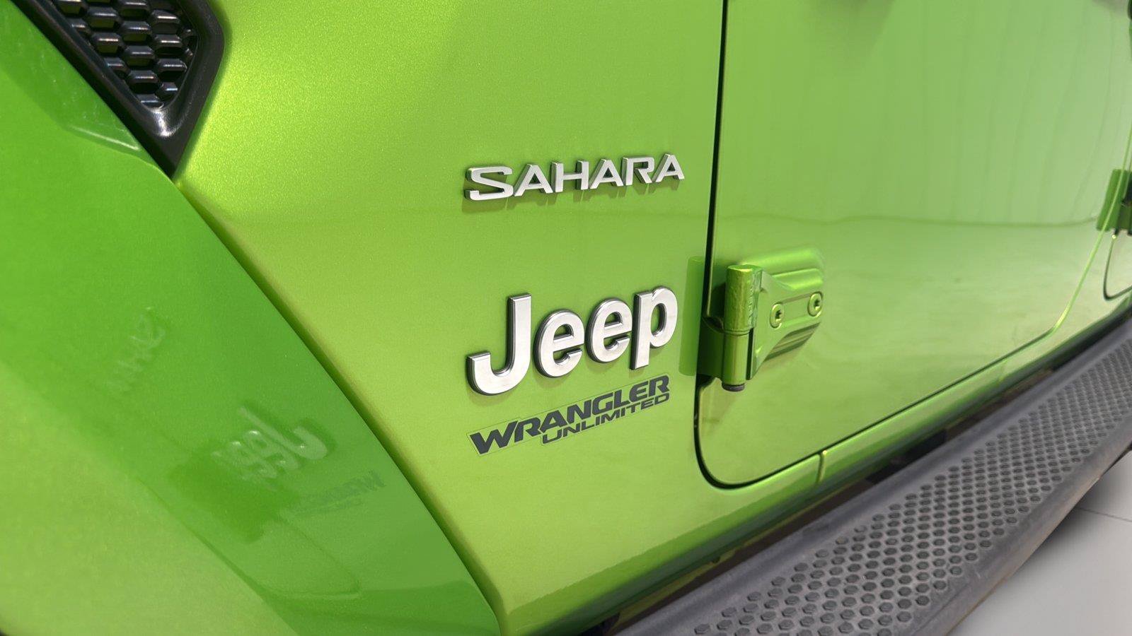Used 2018 Jeep Wrangler Unlimited Sahara AWD/4WD image 33