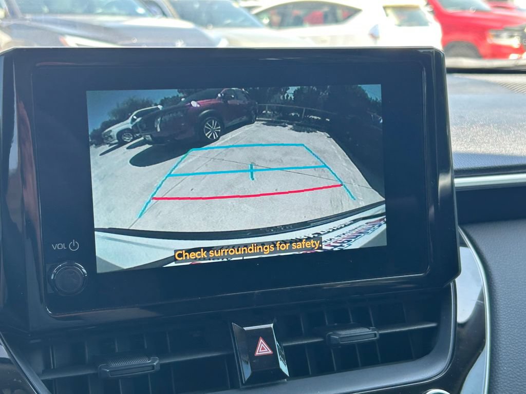 Used 2024 Toyota Corolla Cross LE w/ Moonroof Package FWD image 30