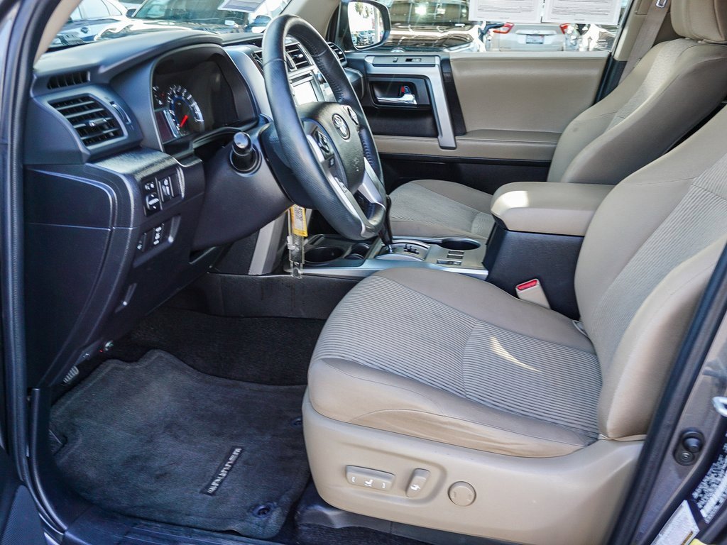 Used 2017 Toyota 4Runner SR5 image 18