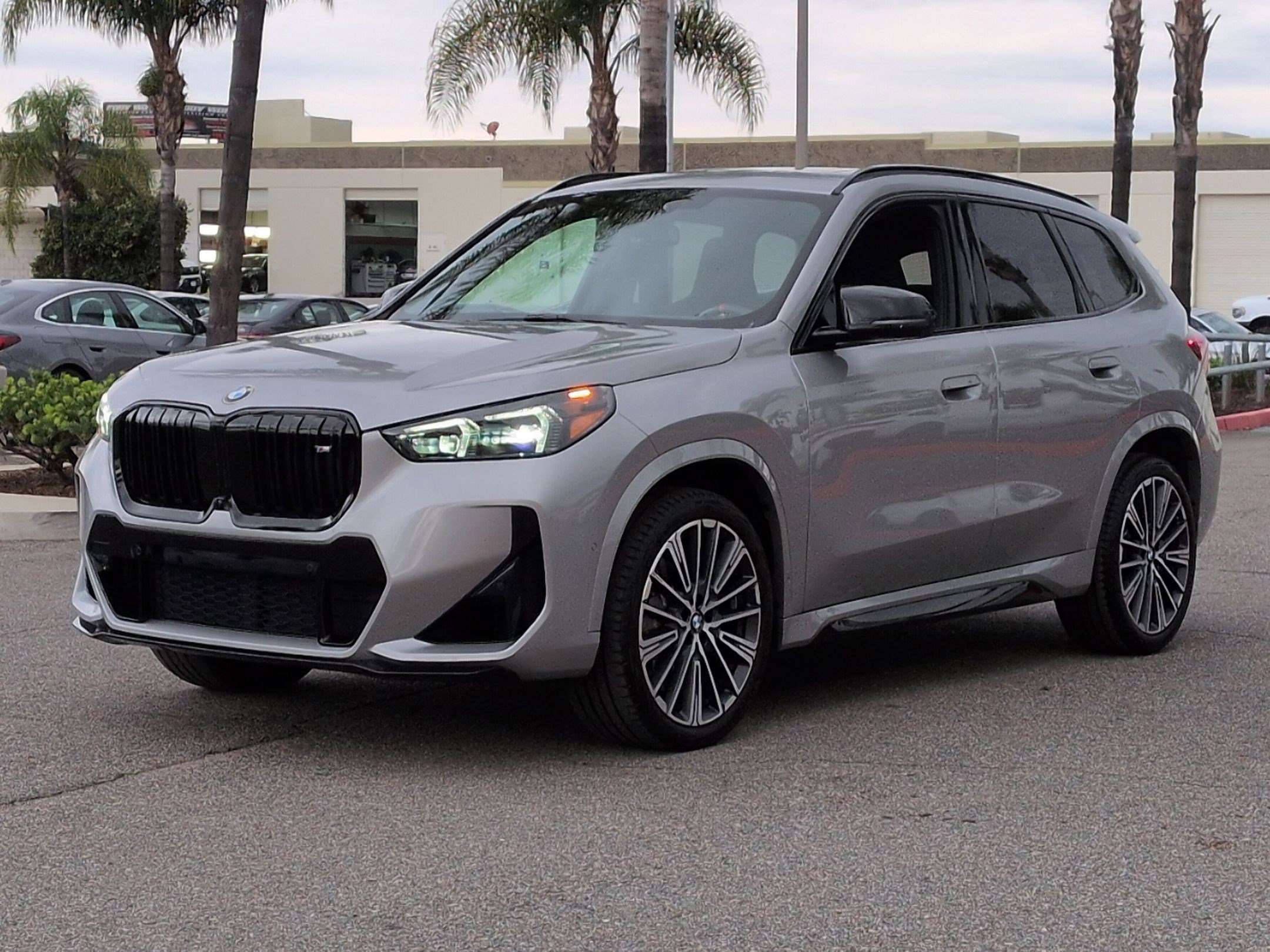 Used 2024 BMW X1 M35i w/ Premium Package image 5