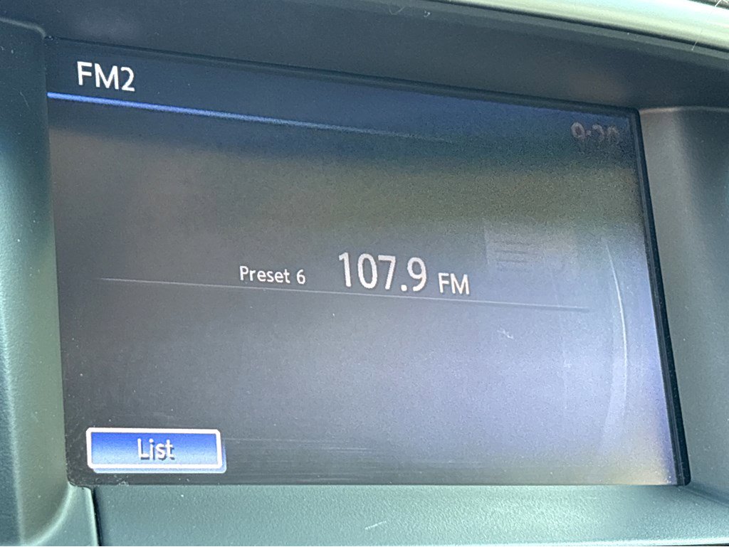 Used 2014 Nissan Pathfinder SL w/ SL Tech Package FWD image 8