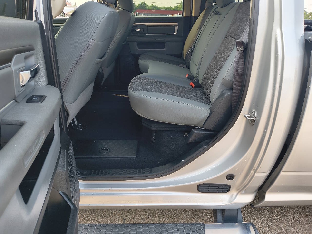 Used 2018 RAM 2500 Outdoorsman AWD/4WD image 17