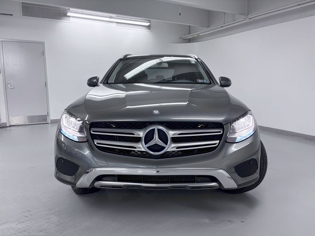 Used 2016 Mercedes-Benz GLC 300 4MATIC image 3
