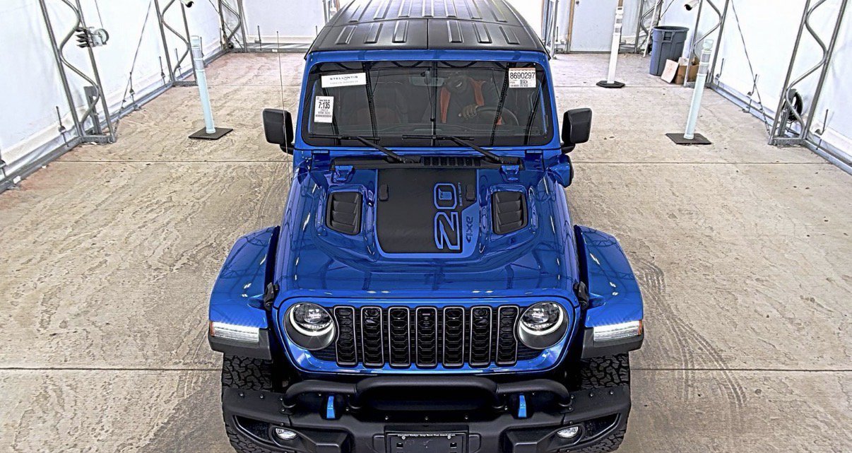 Certified 2023 Jeep Wrangler Unlimited Rubicon 4xe AWD/4WD image 2