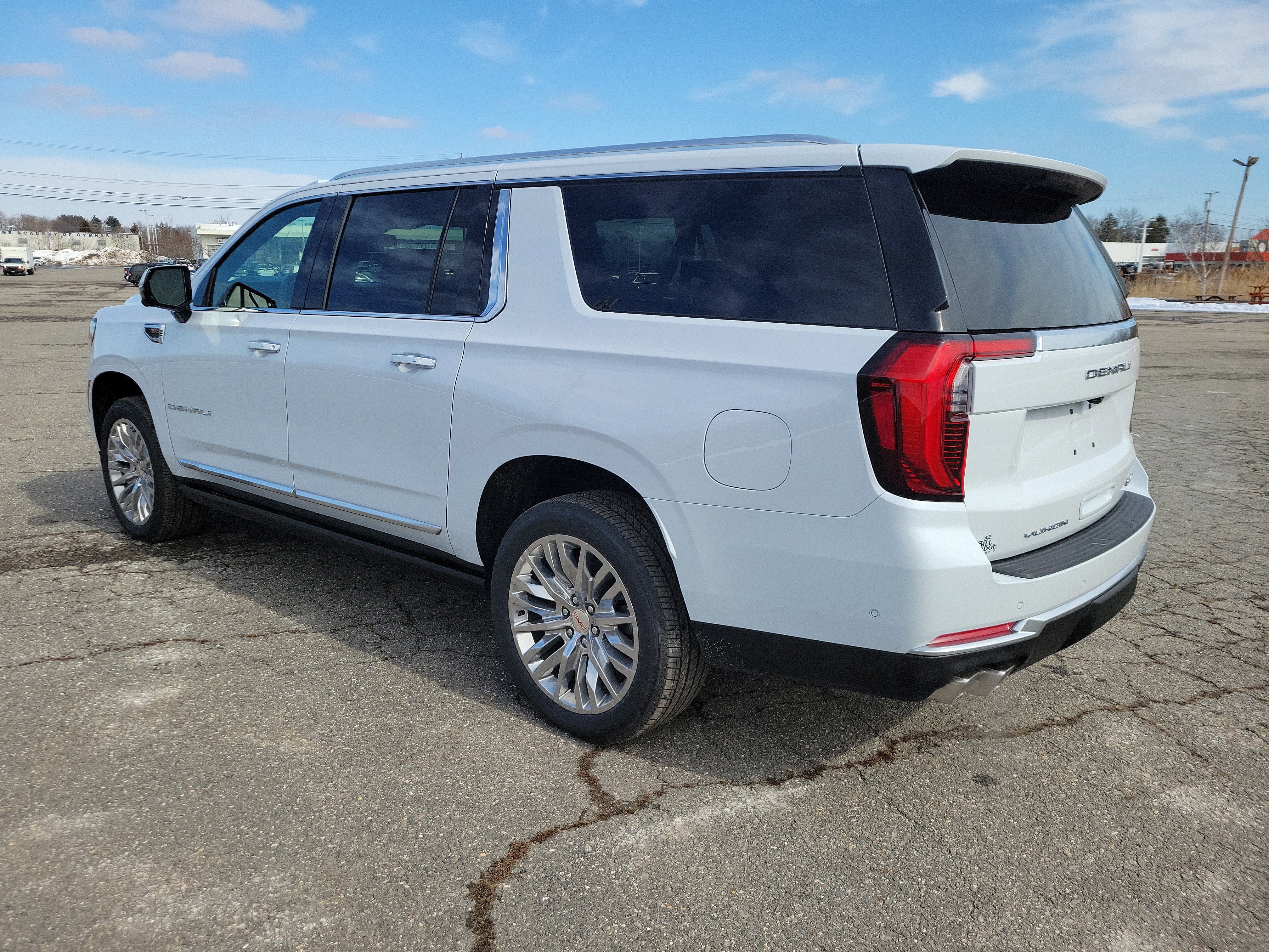 New 2026 GMC Yukon XL Denali w/ Sun & Power Step Package AWD/4WD image 5