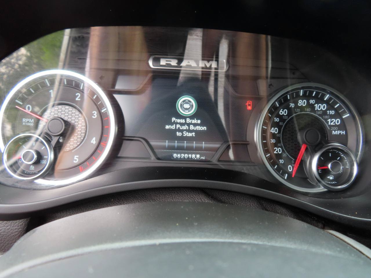 Used 2024 RAM 2500 Laramie AWD/4WD image 34