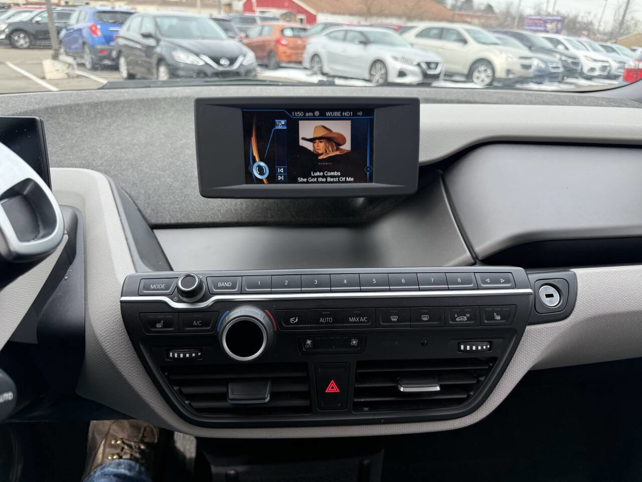 Used 2014 BMW i3 w/ Range Extender image 23