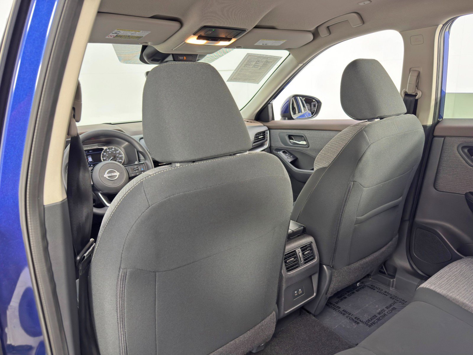 Used 2023 Nissan Rogue SV FWD image 31