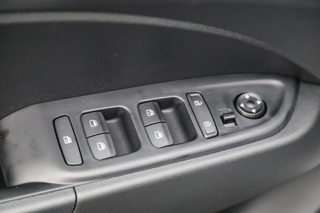 Used 2026 Hyundai Venue SEL FWD image 21