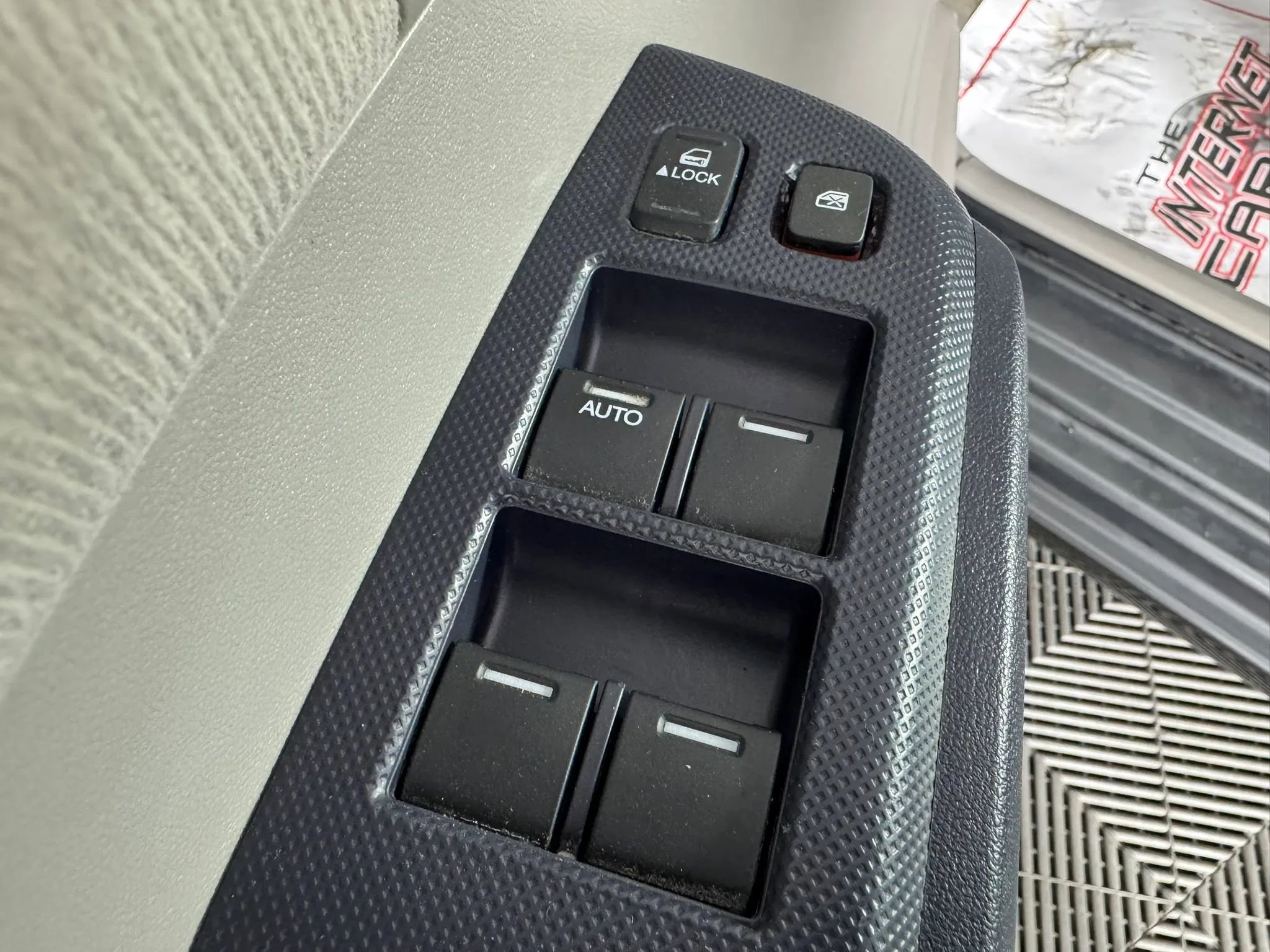 Used 2010 Honda Insight EX image 33