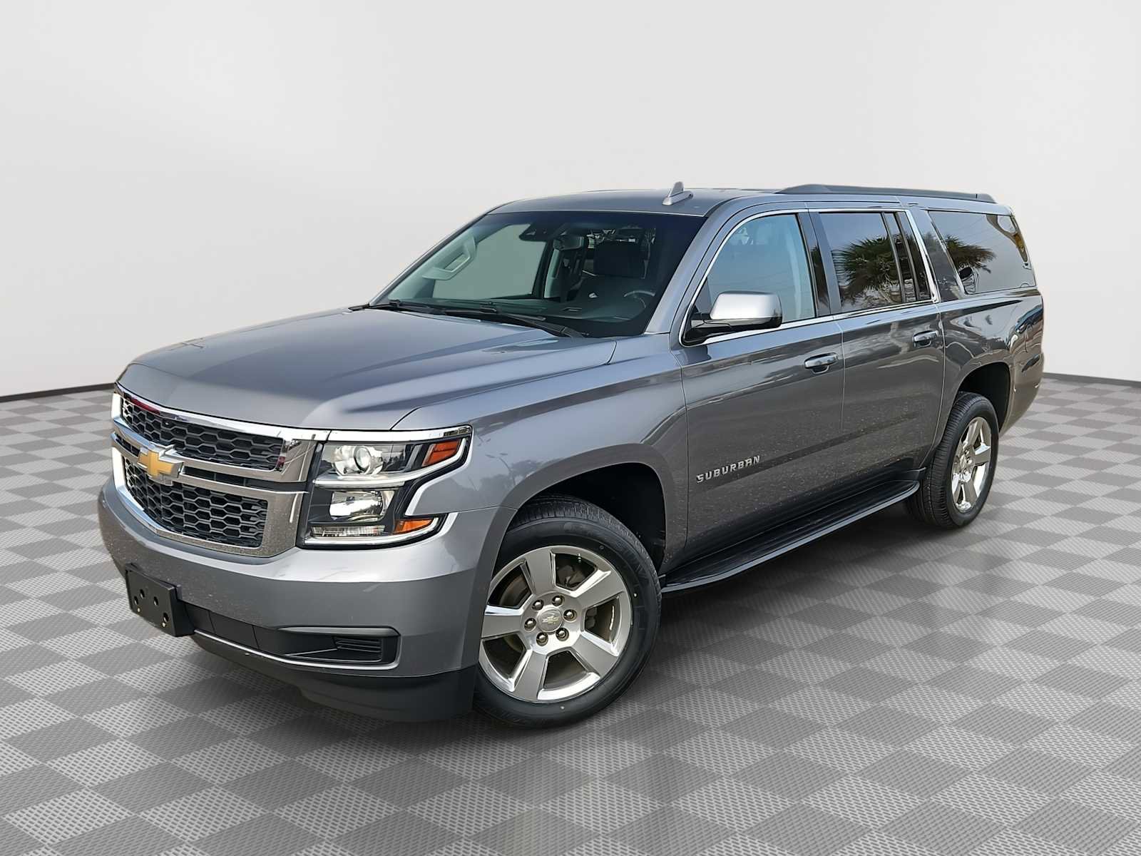 Used 2018 Chevrolet Suburban LS w/ Enhanced Driver Alert Package image 2