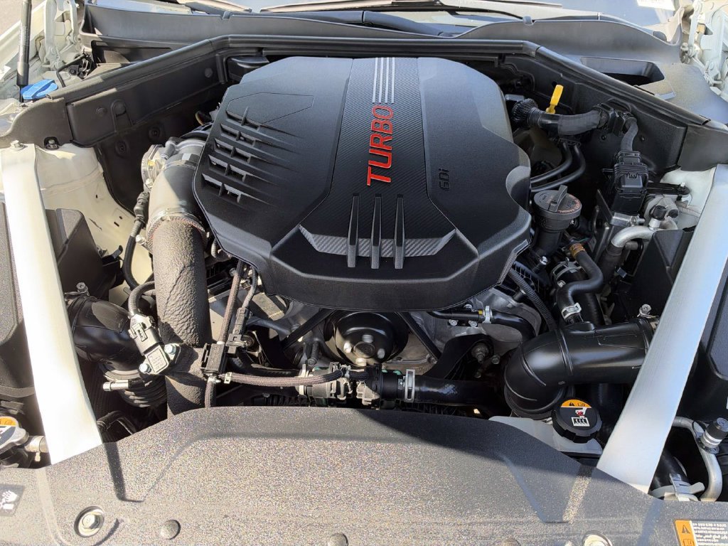 Used 2022 Kia Stinger GT2 w/ Scorpion Package RWD image 23