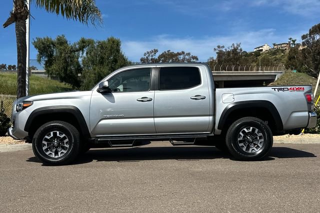 Used 2023 Toyota Tacoma TRD Off-Road image 9