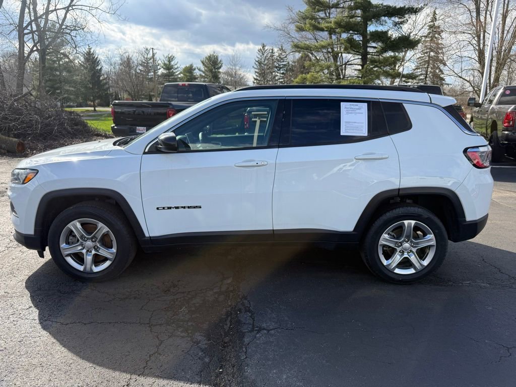 Used 2023 Jeep Compass Latitude w/ Convenience Group image 6