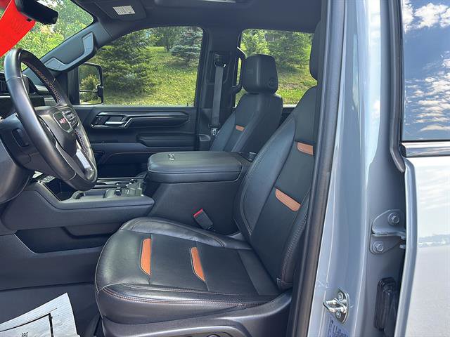 Used 2024 GMC Sierra 2500 AT4 w/ AT4 Premium Plus Package AWD/4WD image 11