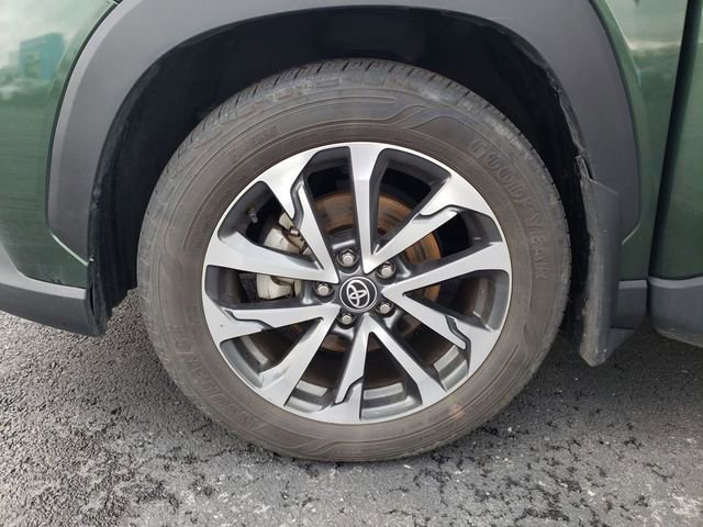 Used 2023 Toyota Corolla Cross XLE w/ Convenience Package AWD/4WD image 26