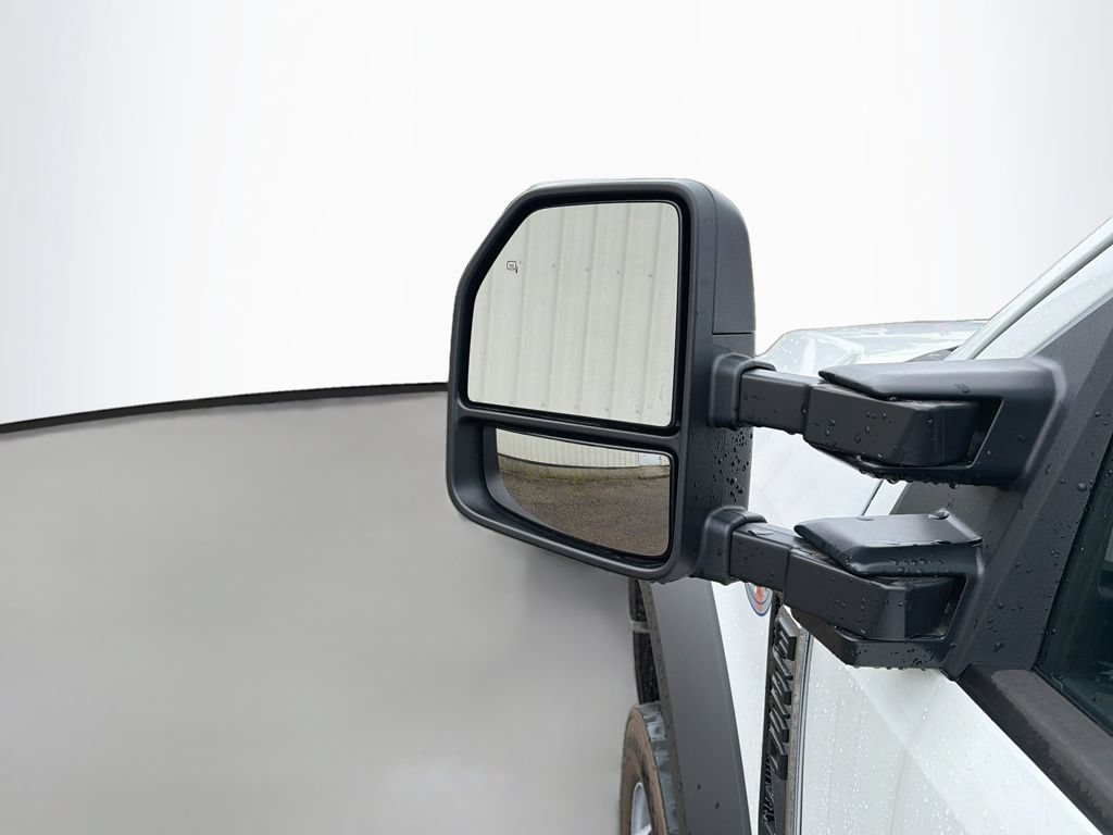 New 2026 Ford F550 4x4 Crew Cab image 24