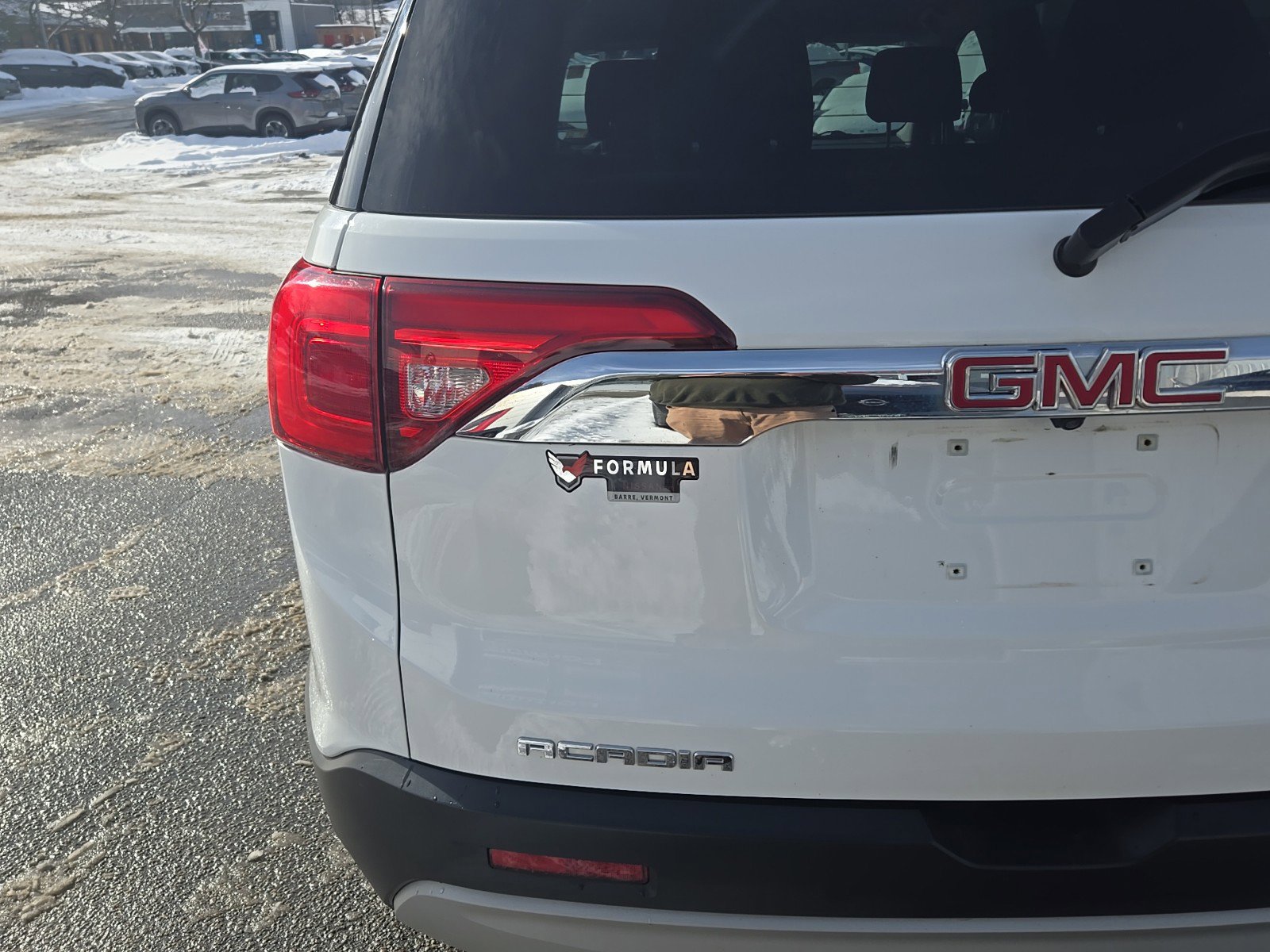 Used 2019 GMC Acadia SLE image 32