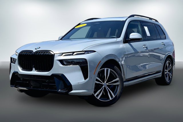 Used 2026 BMW X7 xDrive40i AWD/4WD image 12