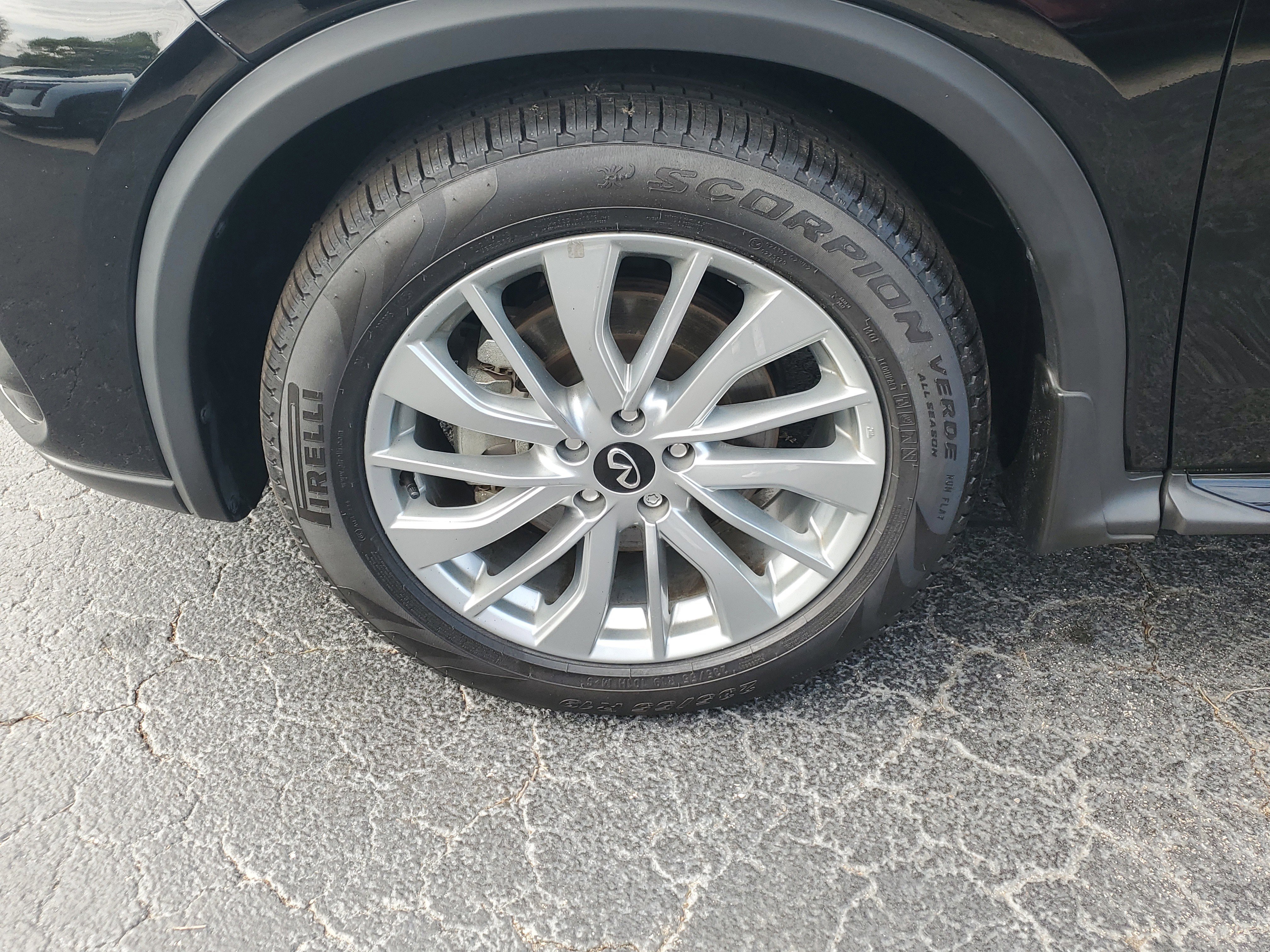 Used 2023 INFINITI QX50 Luxe FWD image 4