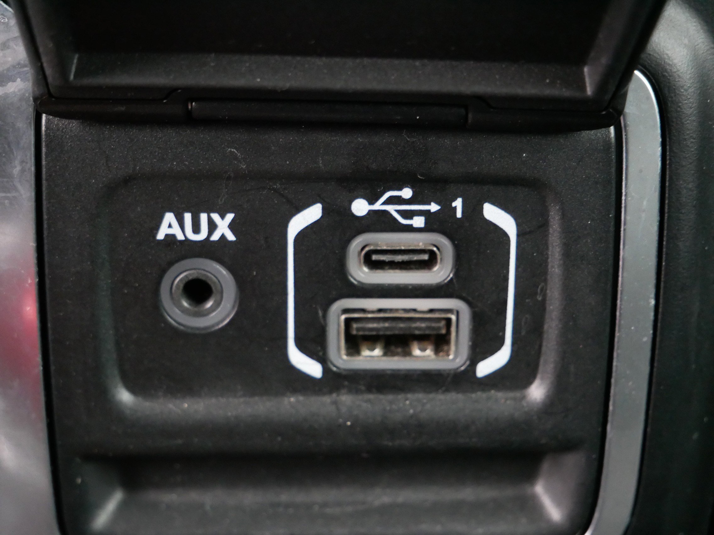 Used 2023 Jeep Gladiator Overland image 30