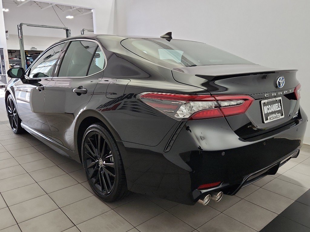 Used 2024 Toyota Camry XSE w/ Navigation Package FWD image 4