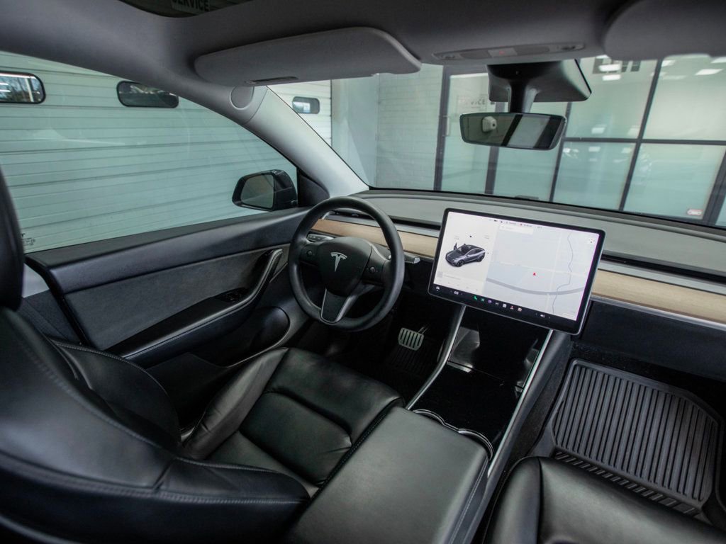 Used 2020 Tesla Model Y Performance image 16