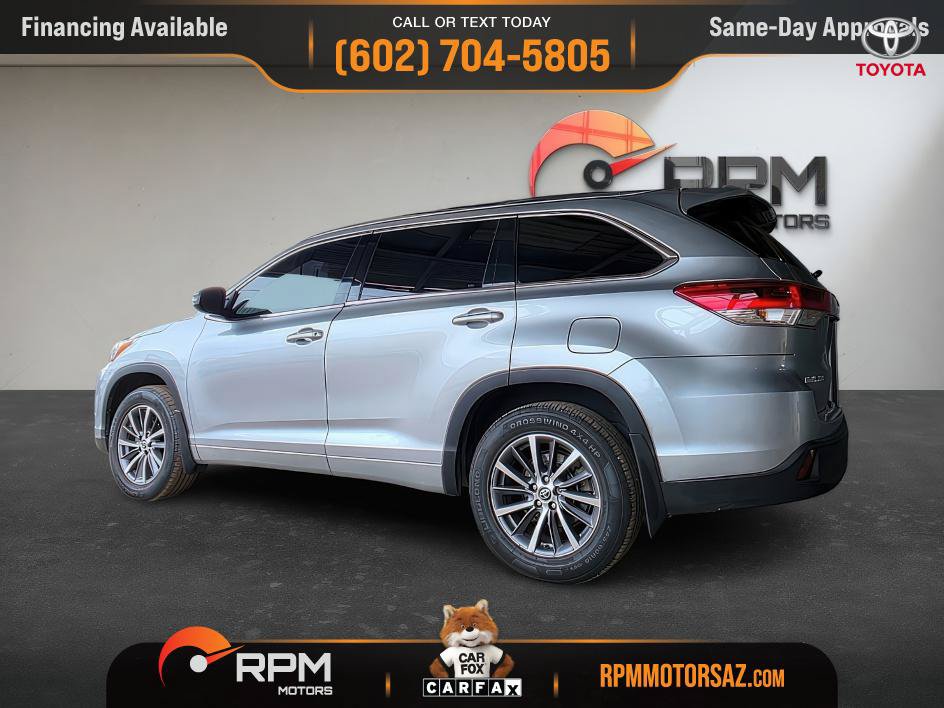 Used 2018 Toyota Highlander XLE AWD/4WD image 25