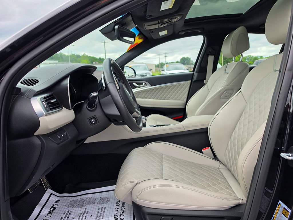 Used 2023 Genesis G70 3.3T w/ Sport Prestige Package AWD/4WD image 16