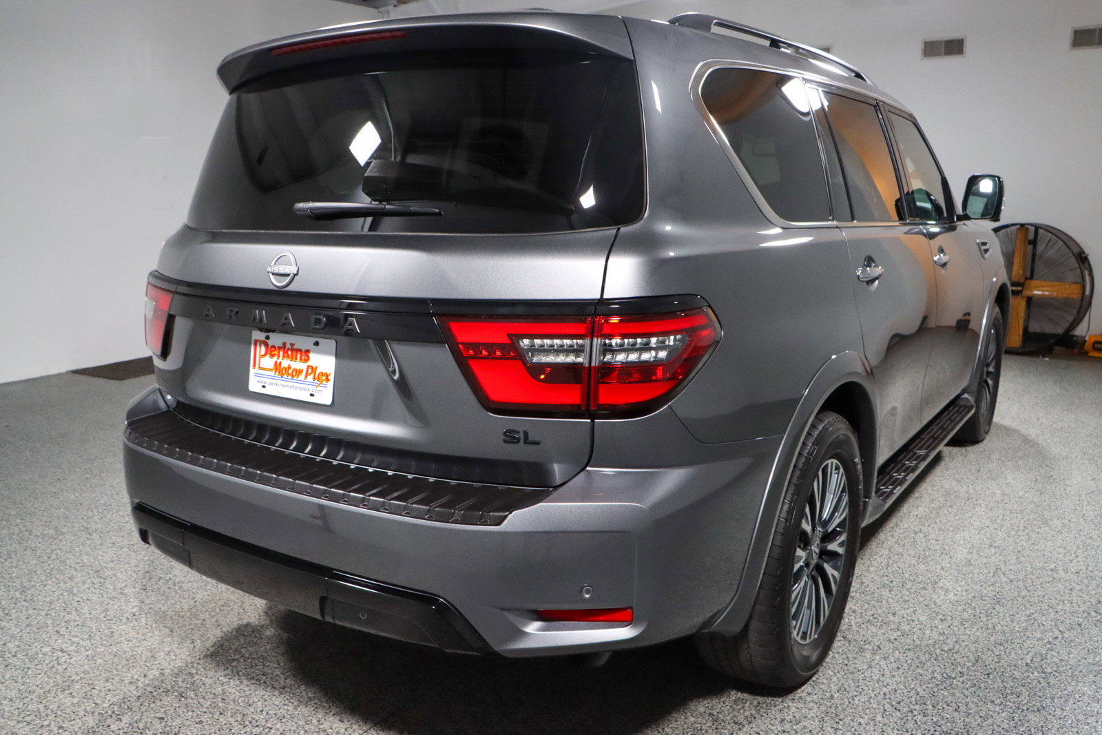 Used 2024 Nissan Armada SL w/ Midnight Edition Package image 7