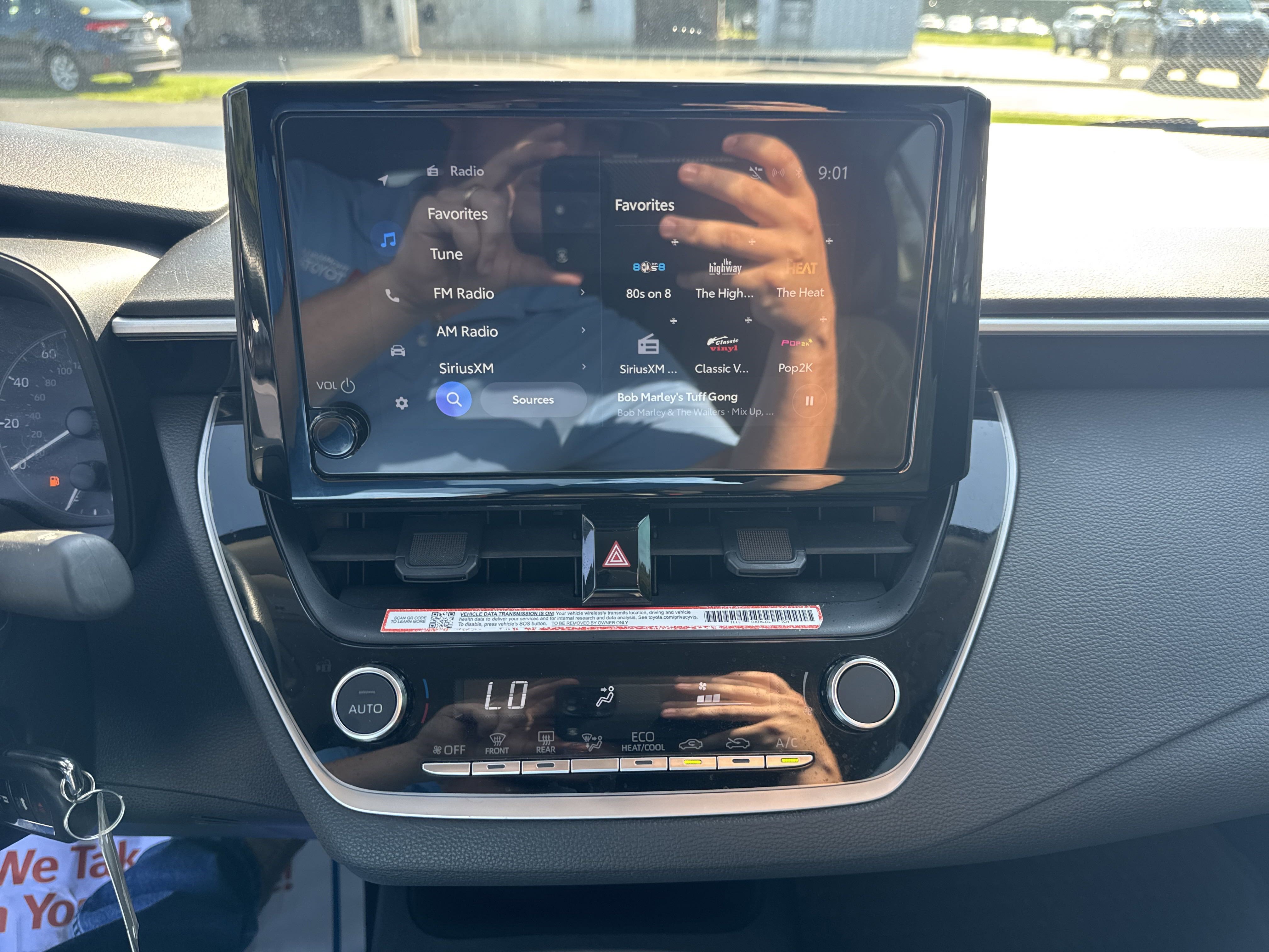 Used 2025 Toyota Corolla LE FWD image 18