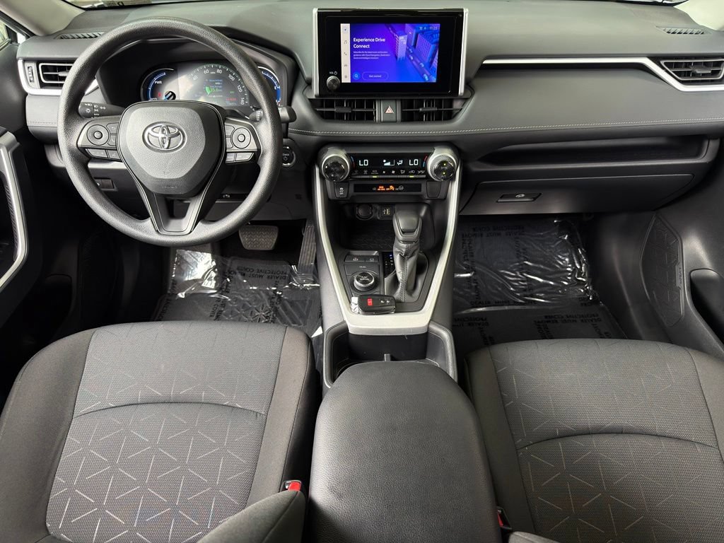 Used 2025 Toyota RAV4 XLE AWD/4WD image 13