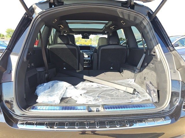 New 2026 Mercedes-Benz GLS 580 4MATIC image 11