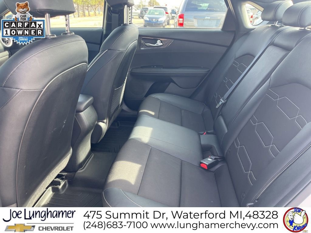 Used 2023 Kia Forte GT-Line w/ GT-Line Premium Package image 12