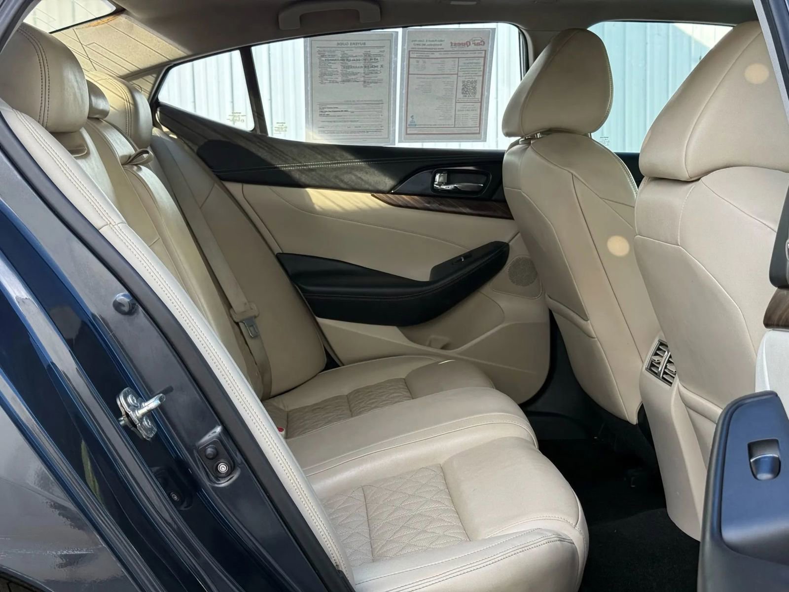 Used 2016 Nissan Maxima Platinum image 15