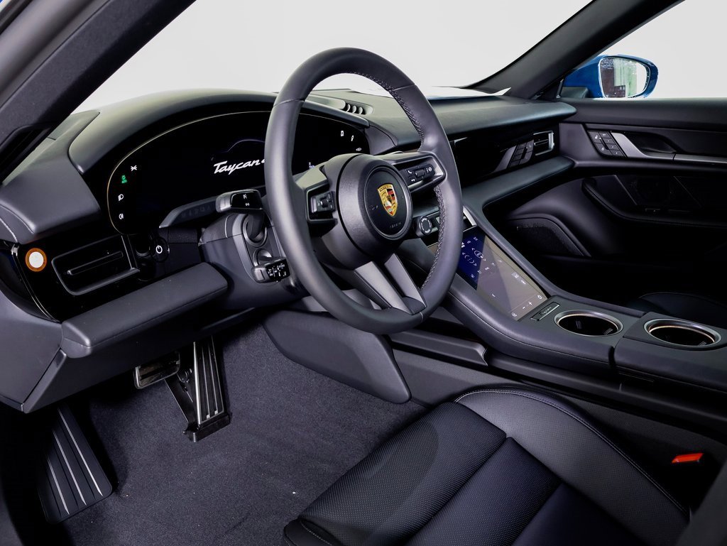 New 2025 Porsche Taycan image 4