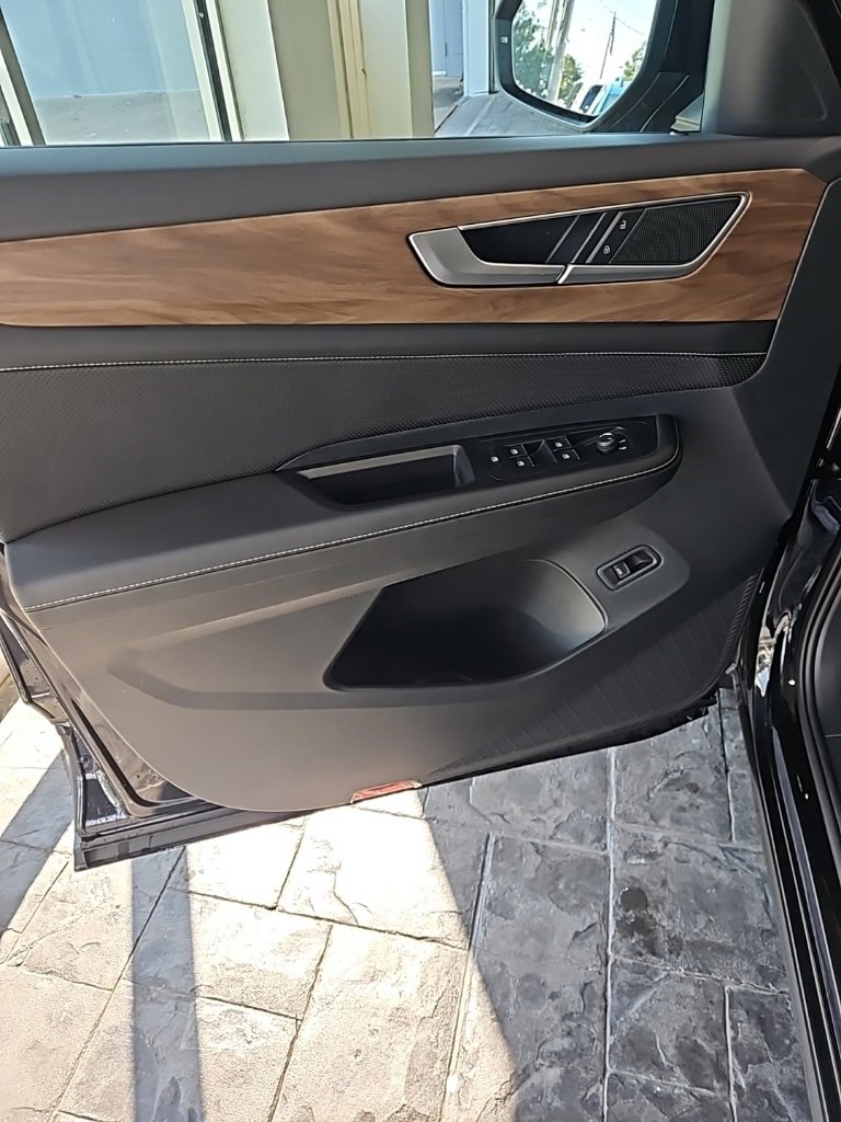 New 2026 Volkswagen Atlas SE image 28