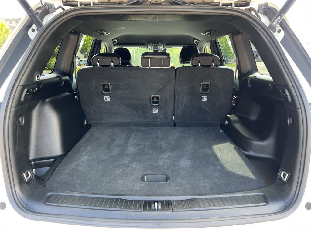 Certified 2023 Jeep Grand Cherokee Altitude image 11