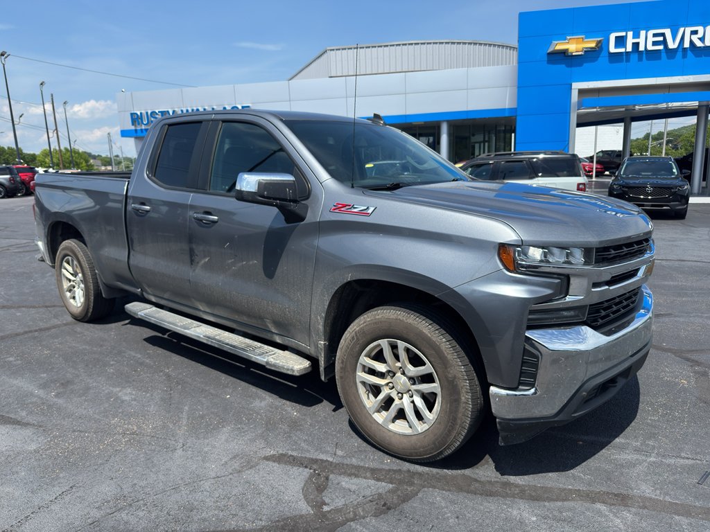 Used 2020 Chevrolet Silverado 1500 LT w/ All-Star Edition AWD/4WD image 3