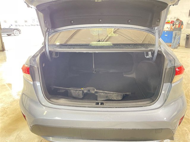 Used 2022 Toyota Corolla LE image 23